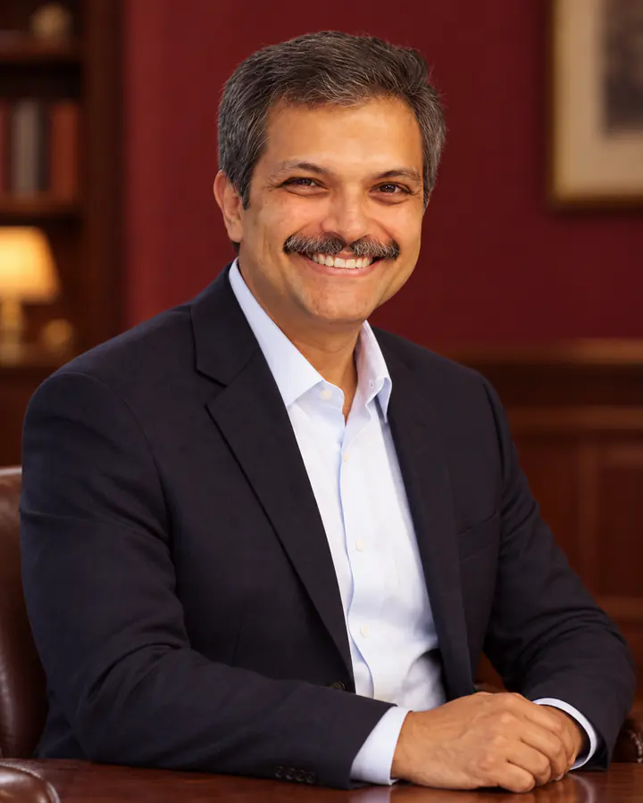 Aveek Mukherjee